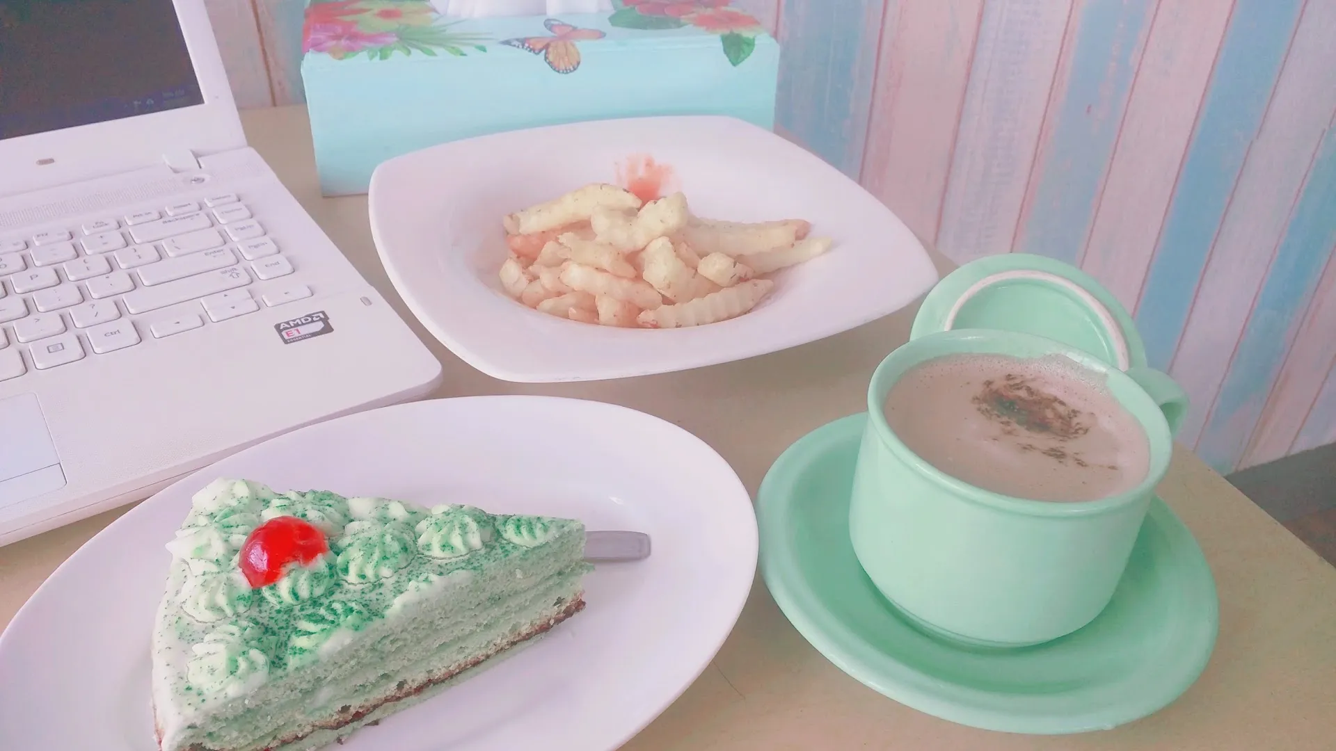 Plasto Bistro And Bar 3