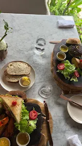 Maniq Restaurant 1