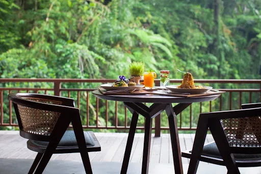 Ganapati Bar and Lounge Ubud 1