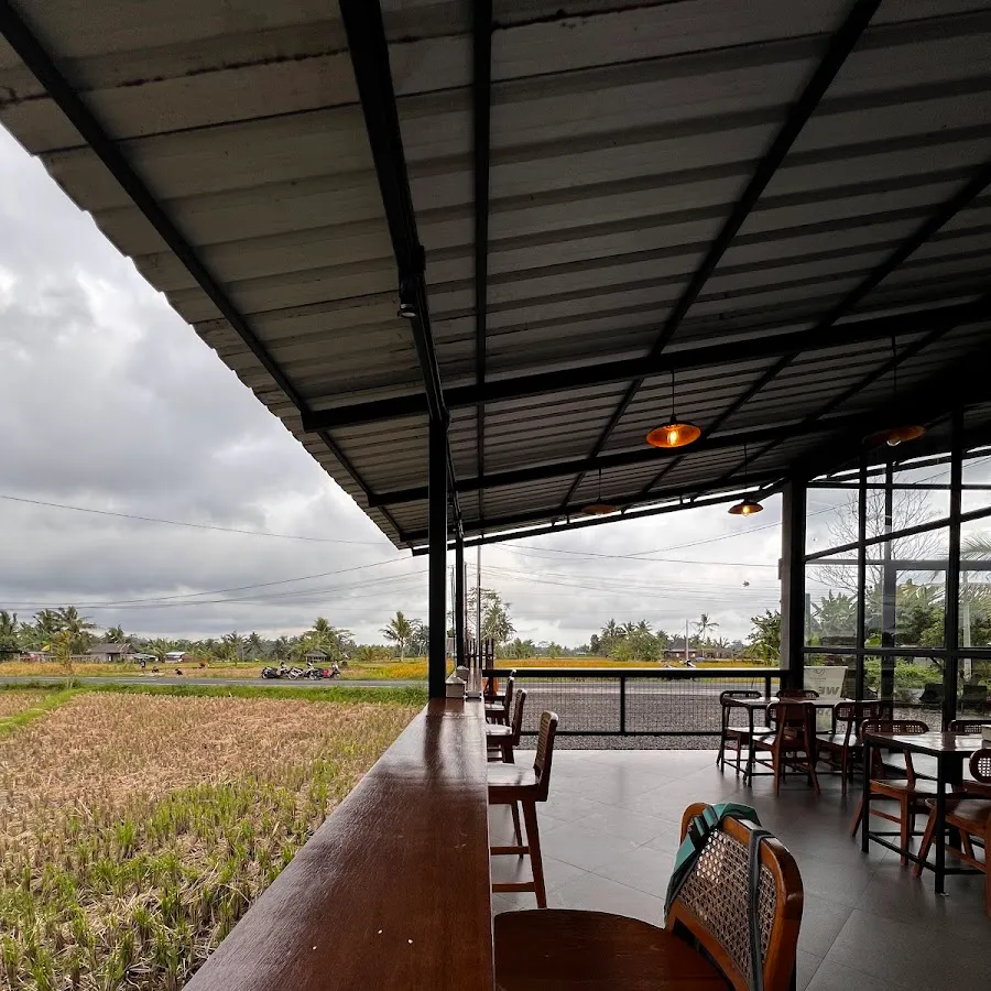 Beanary Coffee & Eatery 4