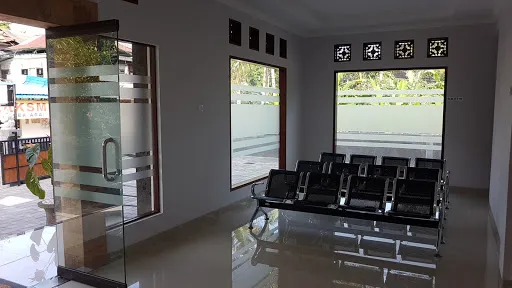 Praktek Dokter Umum 3
