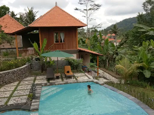 Khrisna Hs and Cottages