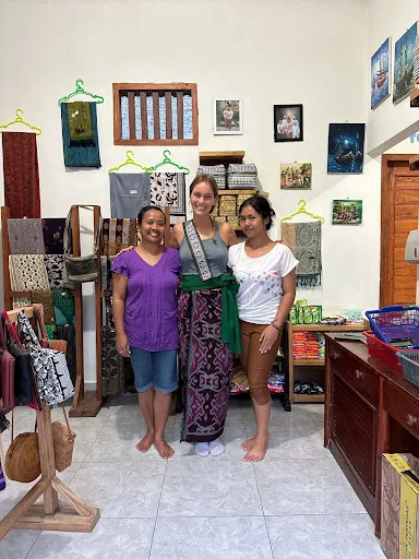 Mira Weaving Shop 1