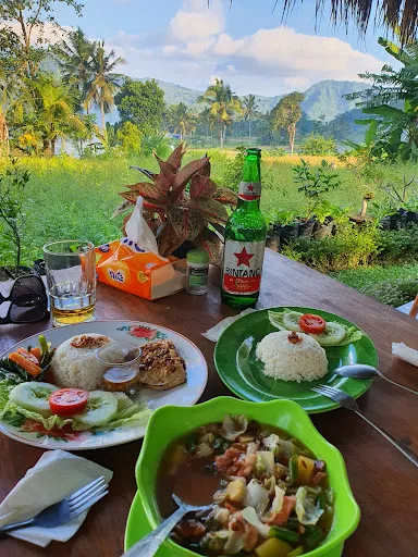 WARUNG PURIASIH SIDEMEN 4