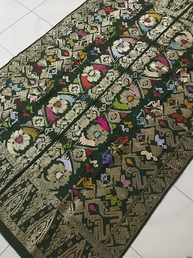 KUPU-KUPU (traditional weaving songket) 4