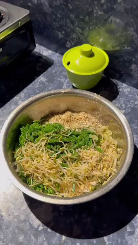 Green Paon Sidemen Cooking Class 1