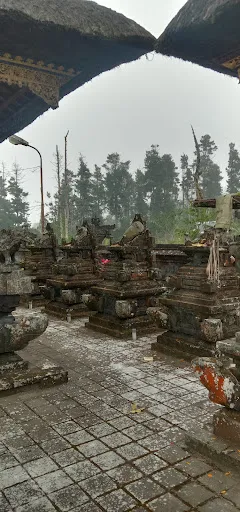 Pura Peninjoan 2