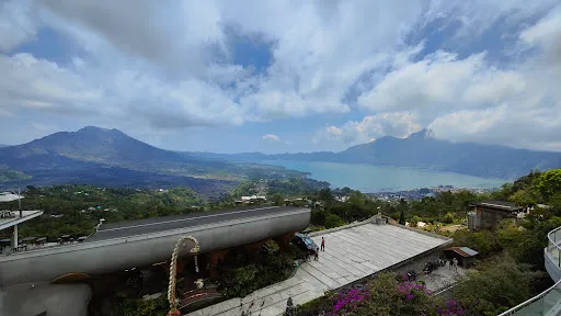 Friends in Bali - Cultural Cycling & Walking Tours 4