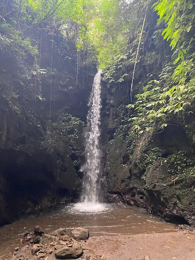 Parking point Jasan waterfall 1