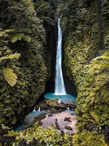 Leke Leke Waterfall 1