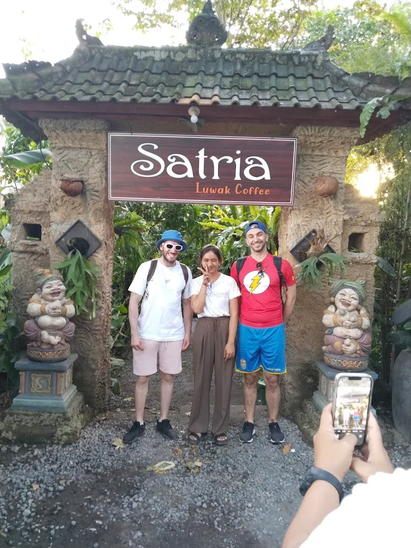 Ambul Bali driver tour and travel 2