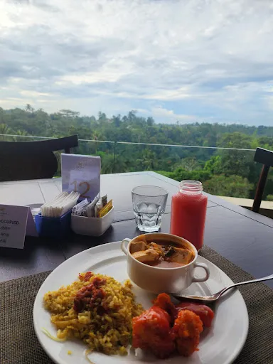 The Puhu Restaurant & Lounge 2