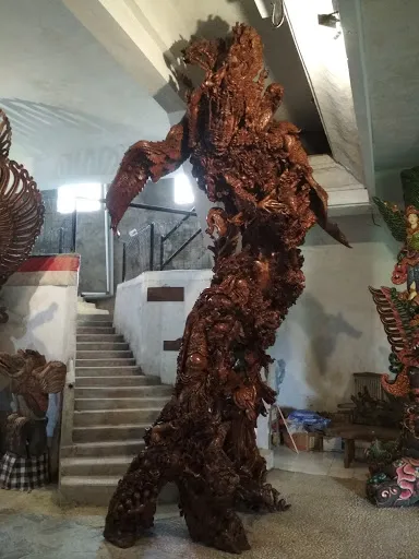 Ada Garuda Gallery