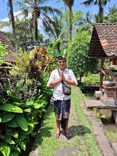 pura banjar amo