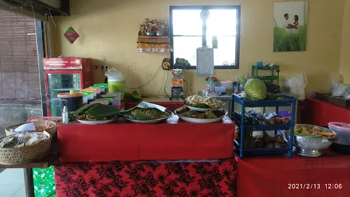 Warung Bu Dara 4