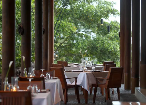 Plantation Restaurant 1