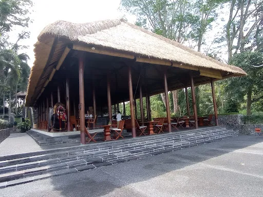 Plantation Restaurant 3