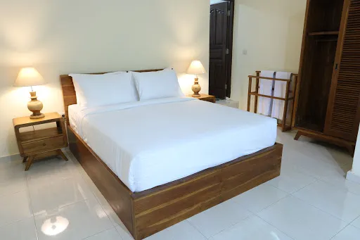 Vaneka Garden House 1