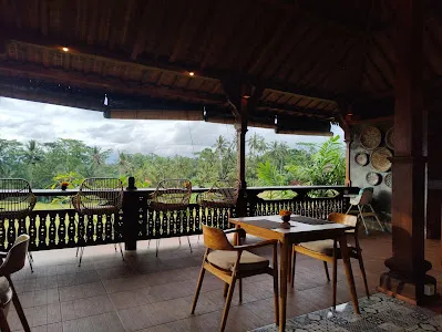 Nais Coffee & Eatery 1