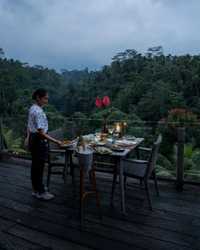 The Upper Deck Ubud 4