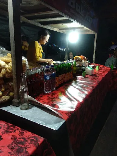 Babi Guling Payangan Buk Ari 4