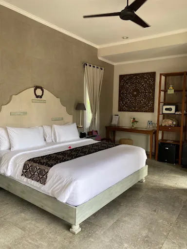 Puri Kasih Gottlieb 1