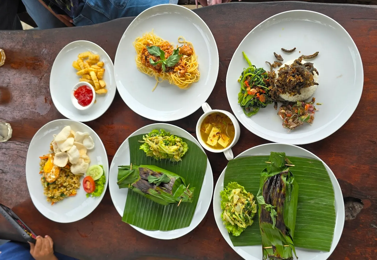 Carik Cafe & Restaurant 3