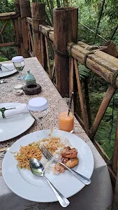 Bamboo Forest Restaurant by WHM 3