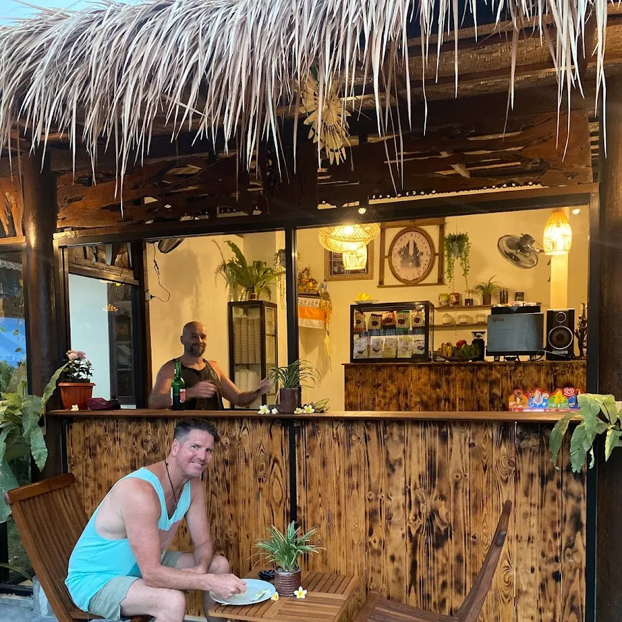 Rama Balian Surf & Coffee shop 3