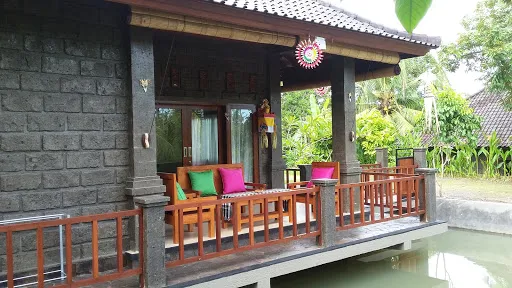Natural Lodge 2
