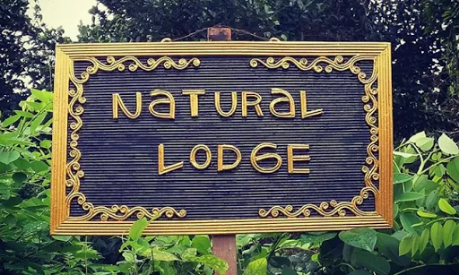 Natural Lodge 3