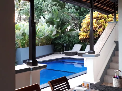 Istana Balian Restaurant & Accommodation 4