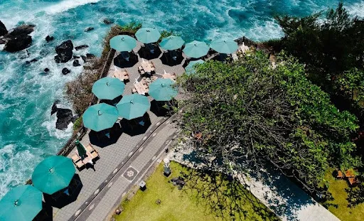 De jukung Resto & Bar Tanah Lot 3