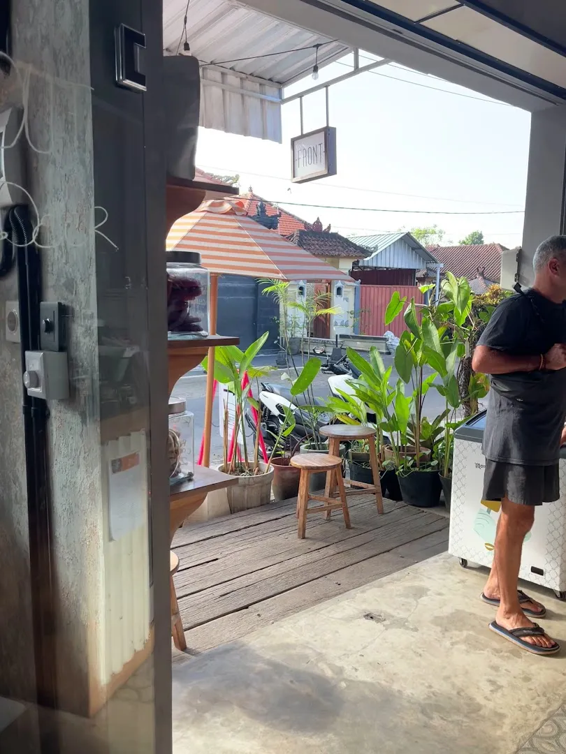 Front Cafe Kedungu 1