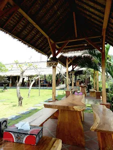 Sari Amerta Iga, Resto & Luwak Coffee 2