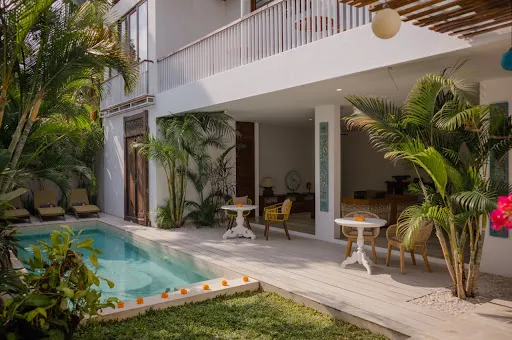 The Bed by The Sea 3