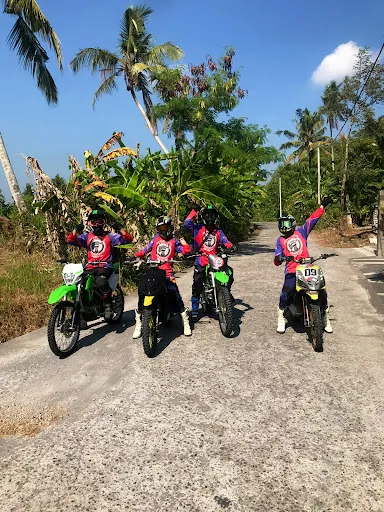 Karbit Dirt Bike Adventure & Scooter Rental 3