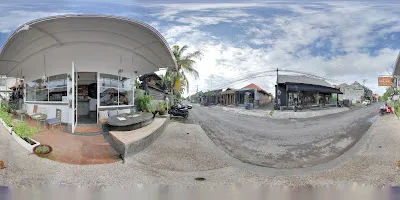 Bottega Italiana Batu Bolong 2