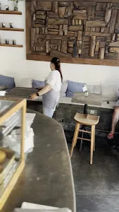 Bottega Italiana Batu Bolong 4