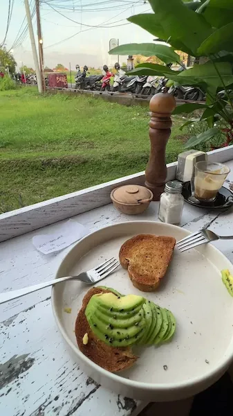 The Avocado Factory 1