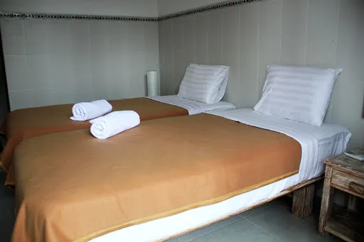 Sanata Yoga Guesthouse 1