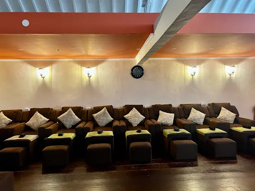 Oka's Day Spa & Salon