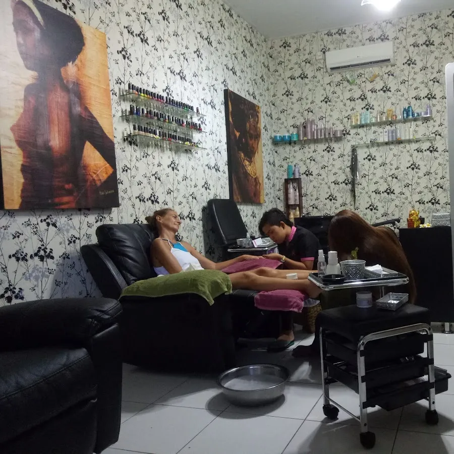 Rind's Beauty Salon & Spa 4