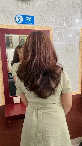 Salon Delish 3