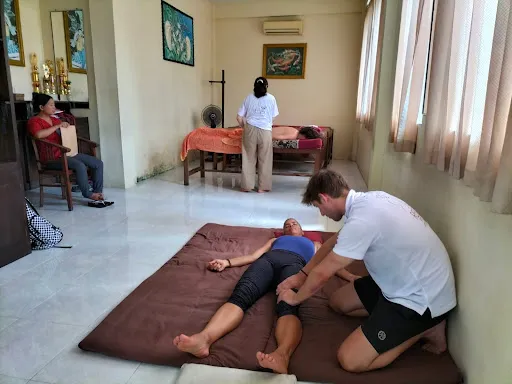 Reeva Spa School 1