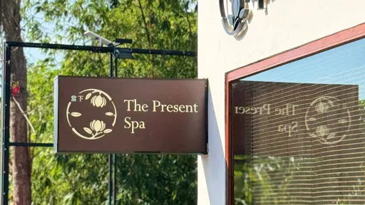 The Present Spa - Massage & Hair Spa 1