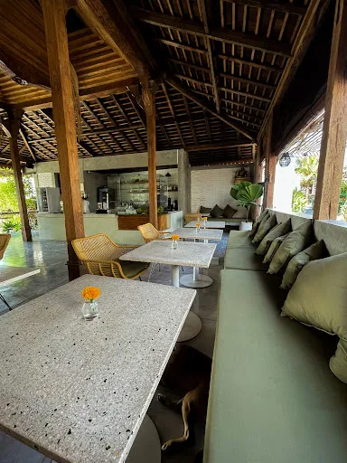 Savvah Bistro & Bar 2