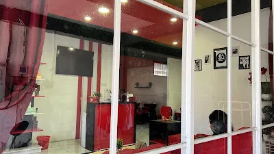 Belle’s Beauty Salon 2