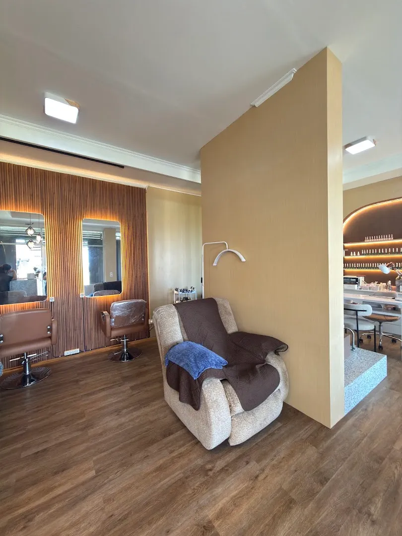 Kayuna Beauty (Kerobokan Branch) 2