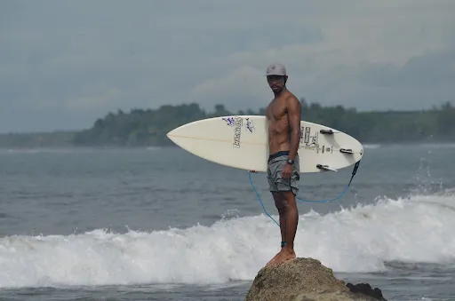 Gampok Bali Surf Coach / Canggu Bali / Surf Lesson / Medewi Surf Trips 2